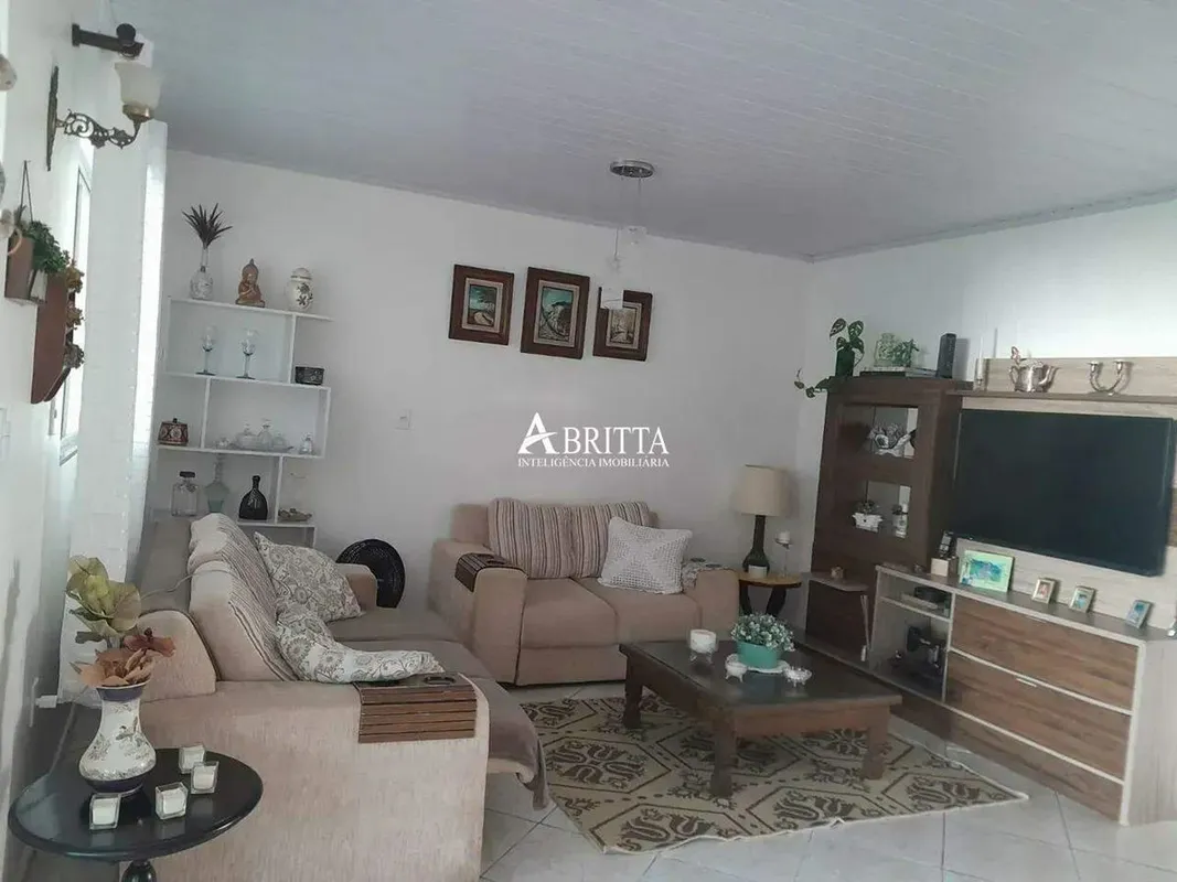 Conforto, lazer privativo e possibilidade de permuta por apartamento.Localizada ...