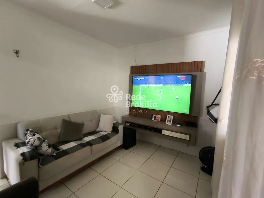 OPORTUNIDADE DE INVESTIMENTO E MORADIA NO RESIDENCIAL DO BOSQUEExcelente imóvel ...