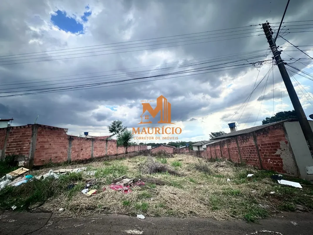 Excelente Lote de 490m² no Setor Santa Genoveva – Ótima Oportunidade! Descrição:...