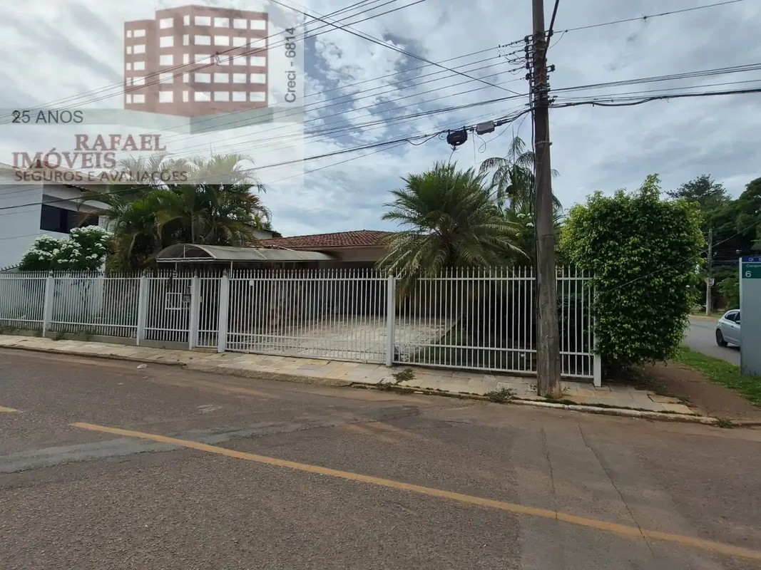 Lago Sul QI 05, Conjunto 06,Terreno com 800m2,Casa térrea de esquina, com 400m²,...