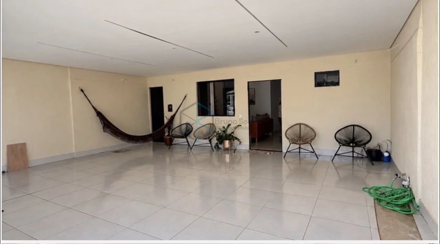  Excelente casa à venda na Guariroba – QNN 24!Se você procura espaço, conforto e...