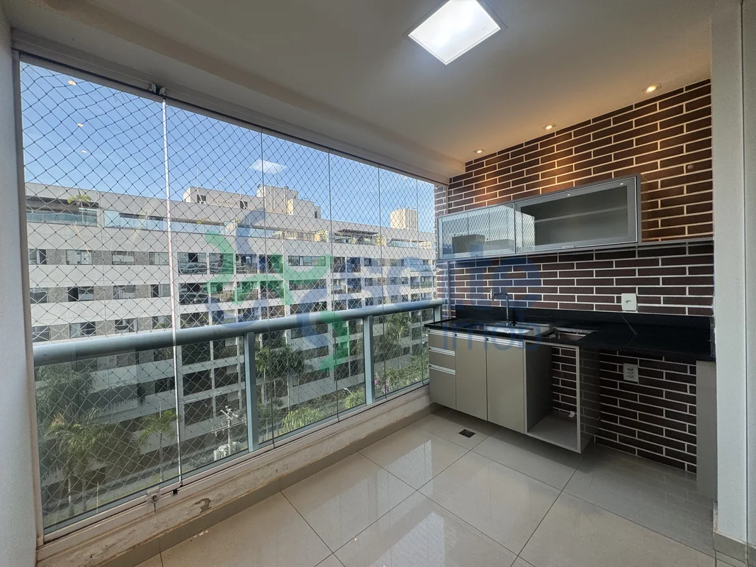 ED. SANCY | NOROESTE — 3 QUARTOS, ANDAR ALTO E VARANDA COM CHURRASQUEIRAConforto...