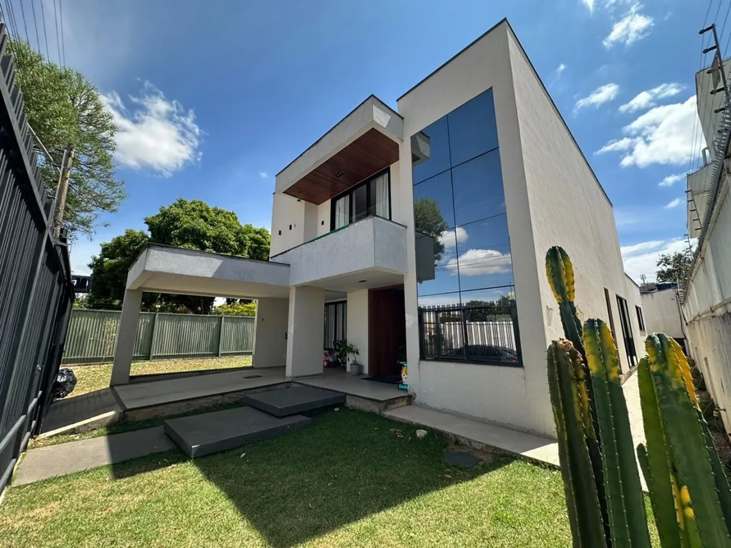 ALTO PADRÃO NO GUARÁ II – R$ 1300.000,00 mais consórcio.Casa de esquina, em exce...