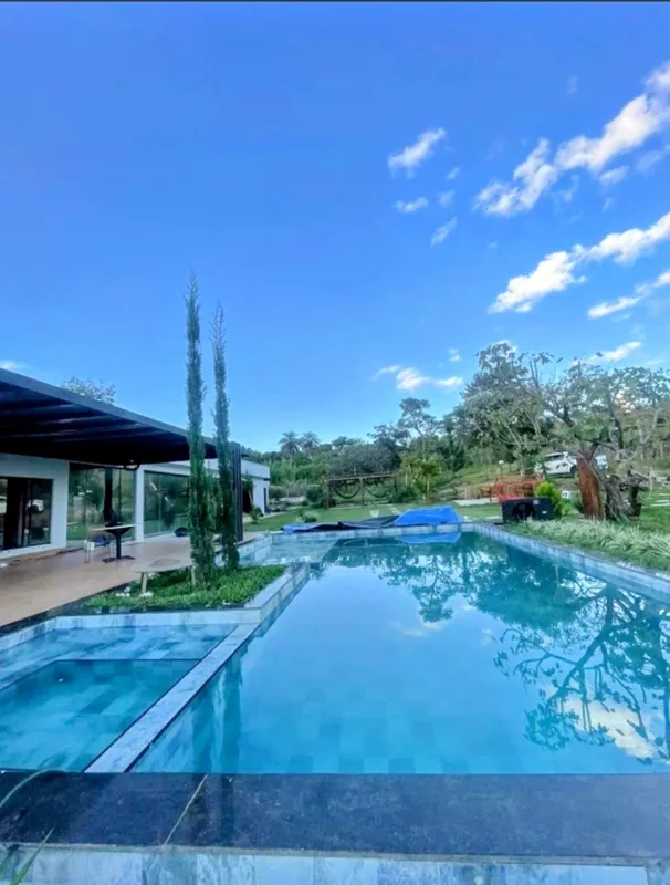CASA NO SETOR DE MANSÕES DO LAGO NORTELOTE 3500m² 400m² de área construida- 3 Qu...