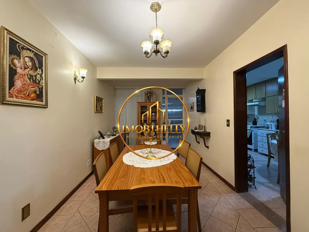 ________Casa Sobrado com 295 m² ______Excelente oportunidade para quem busca uma...