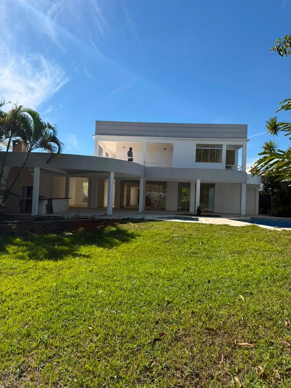  VENDO ÁGIO — CASA COM 5 SUÍTESQL 28 — Lago Sul Terreno: 767 m² Área verde: 400 ...