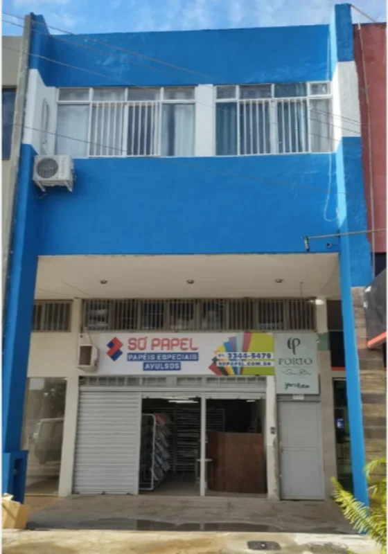 Preço: R$ 2.100.000,00. Lote com prédio comercial medindo 270 m² de área constru...