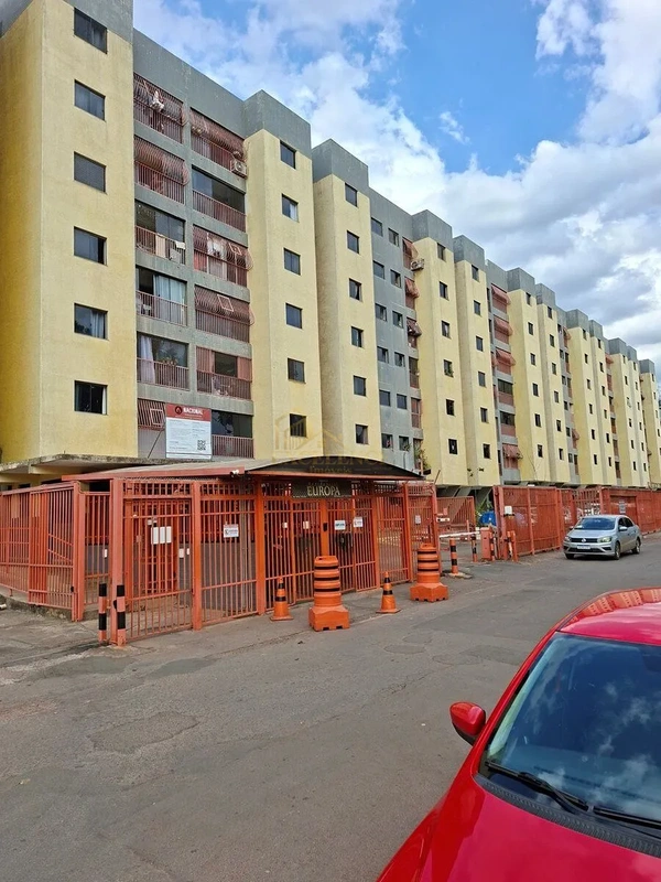 Apartamento original, no 3º andar com elevador;2 quartos;Banheiro social;Sala em...