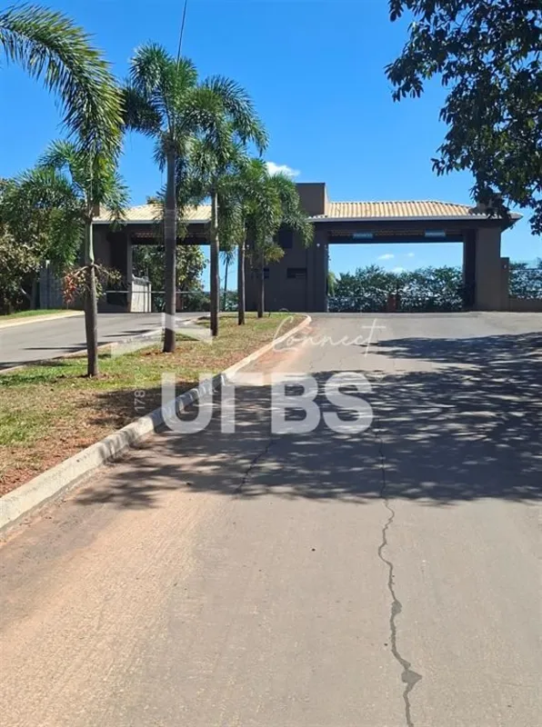 COD U-0035358 - Excelente oportunidade! Lote de esquina com 1.639 m² no Condomín...