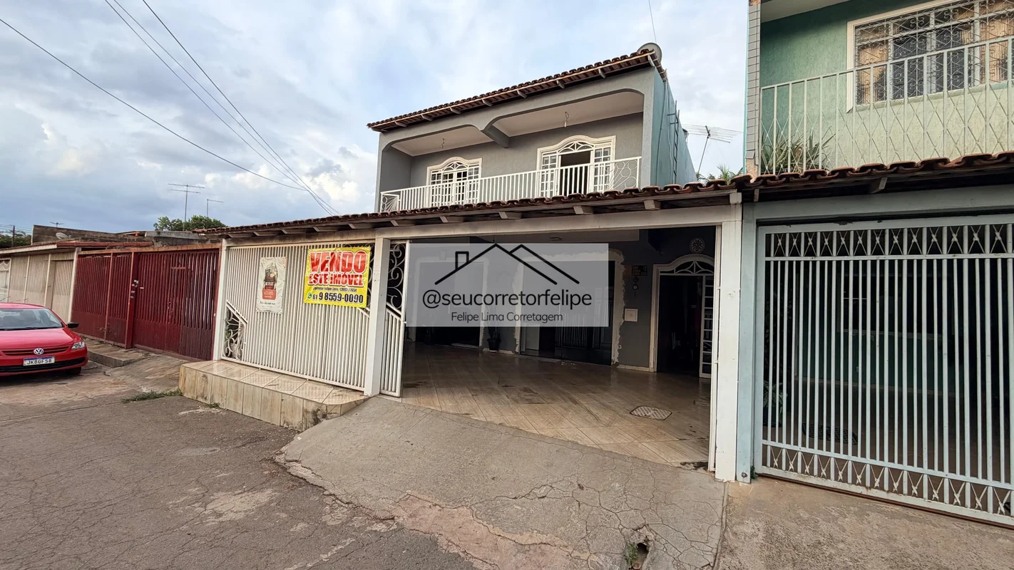 Casa sobrado à venda na QNP 28, Ceilândia Sul, DFEspaço ideal para conforto e la...