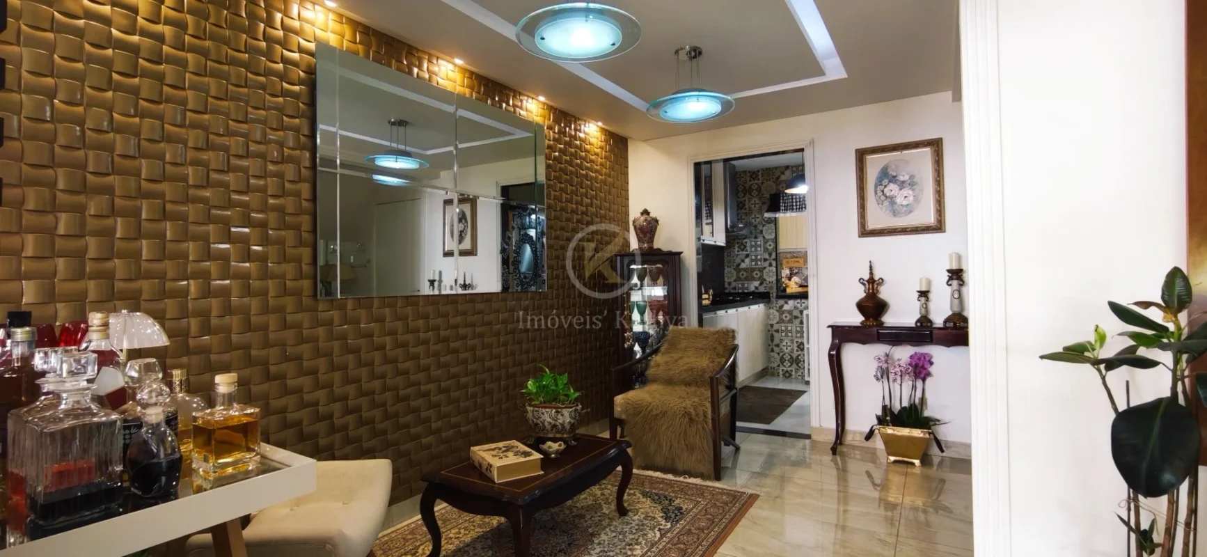 CASA REFORMADA À VENDA NO JARDINS MANGUEIRAL | 3 QUARTOS | 2 VAGAS COBERTASBelís...