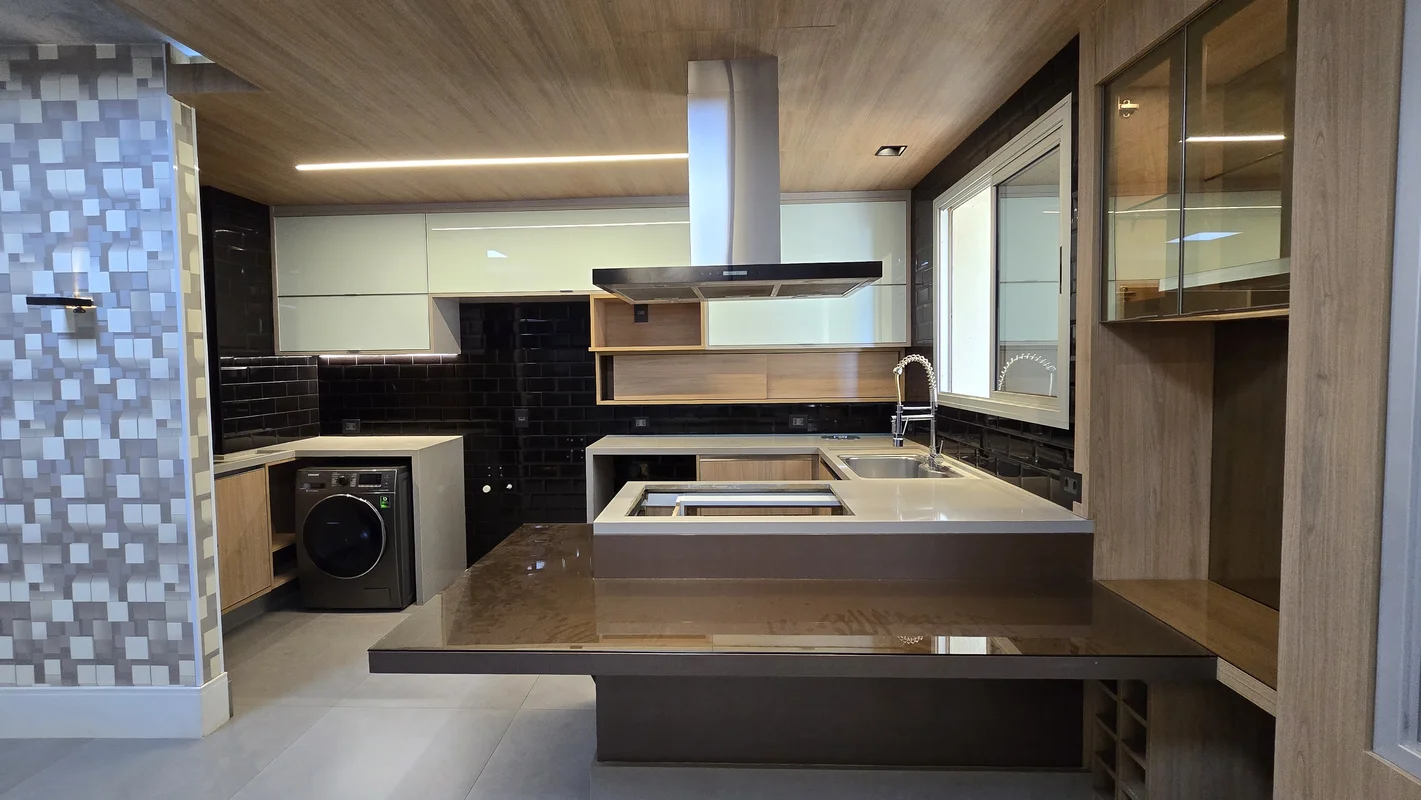 Apartamento duplex na CA 11, Lago Norte, Brasília – estilo e conforto em um cond...