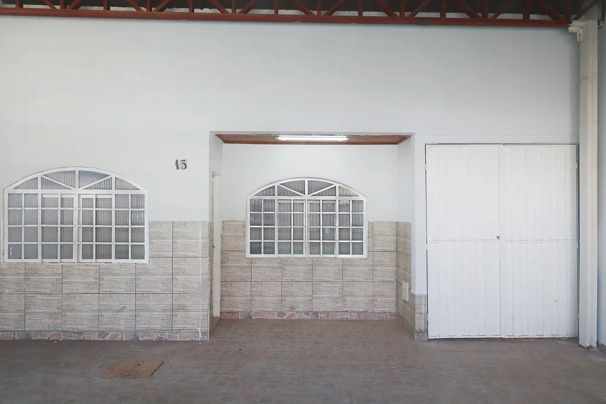 Casa de equina com 3 quartos à VENDA – Taguatinga NorteCasa com 120m² de área co...