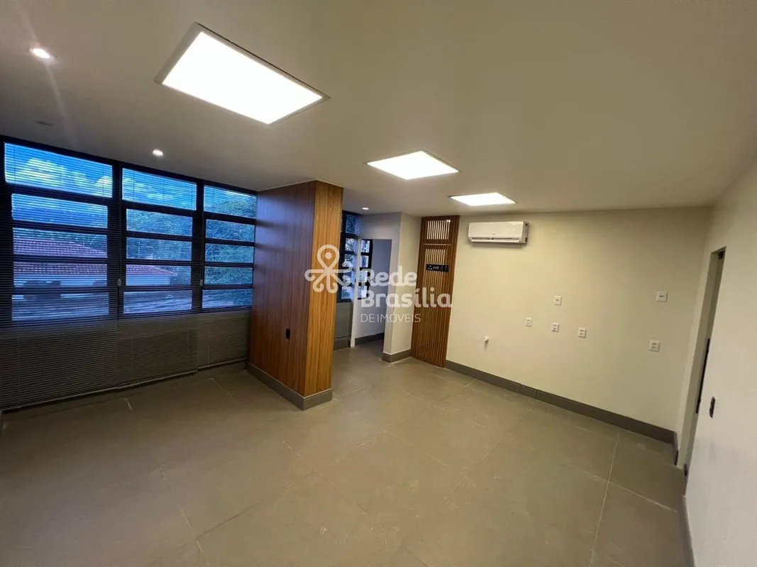 Excelente Sala Comercial para locação em Sobradinho em uma das regiões comerciai...