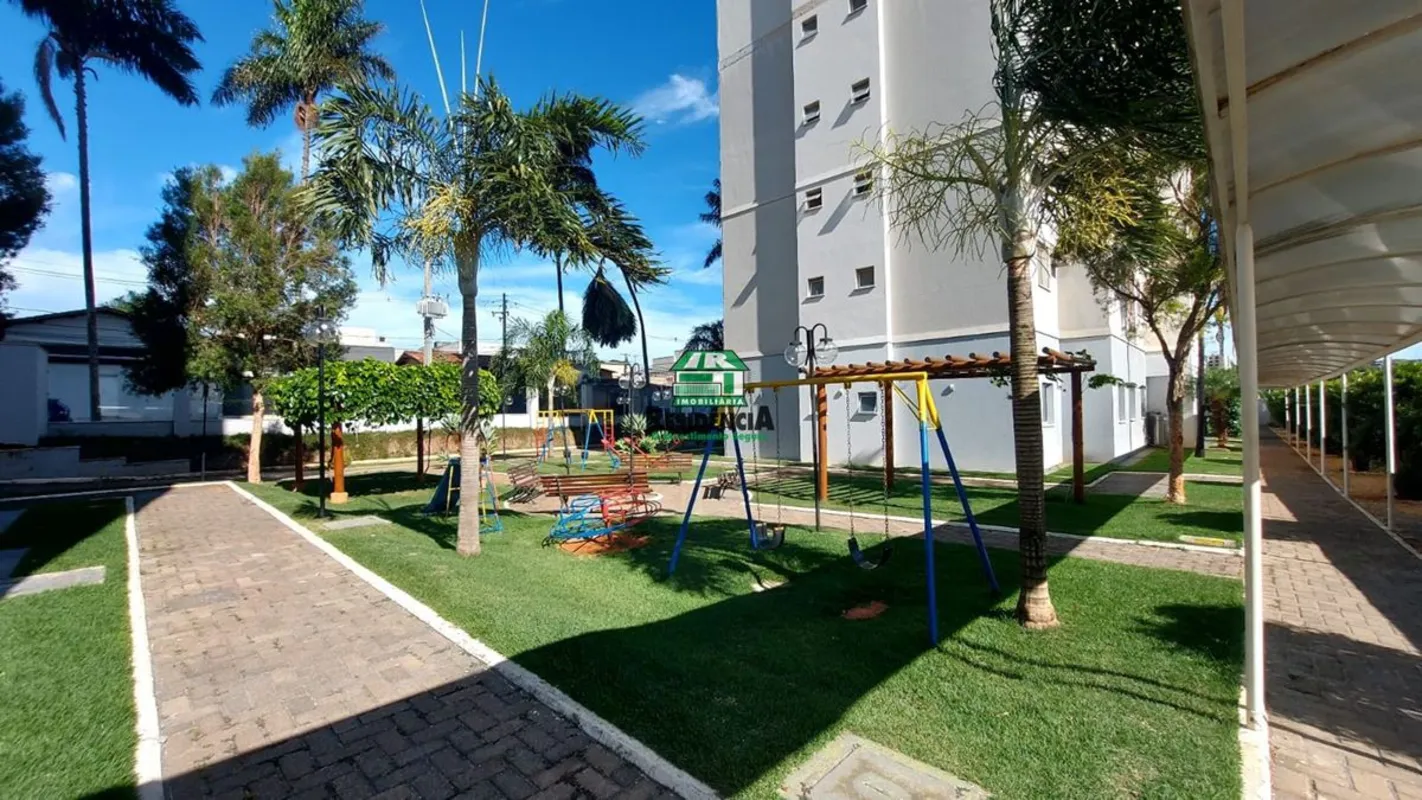 Apartamento contendo:- 02 quartos, sendo 01 suíte com box, espelho e armários;- ...