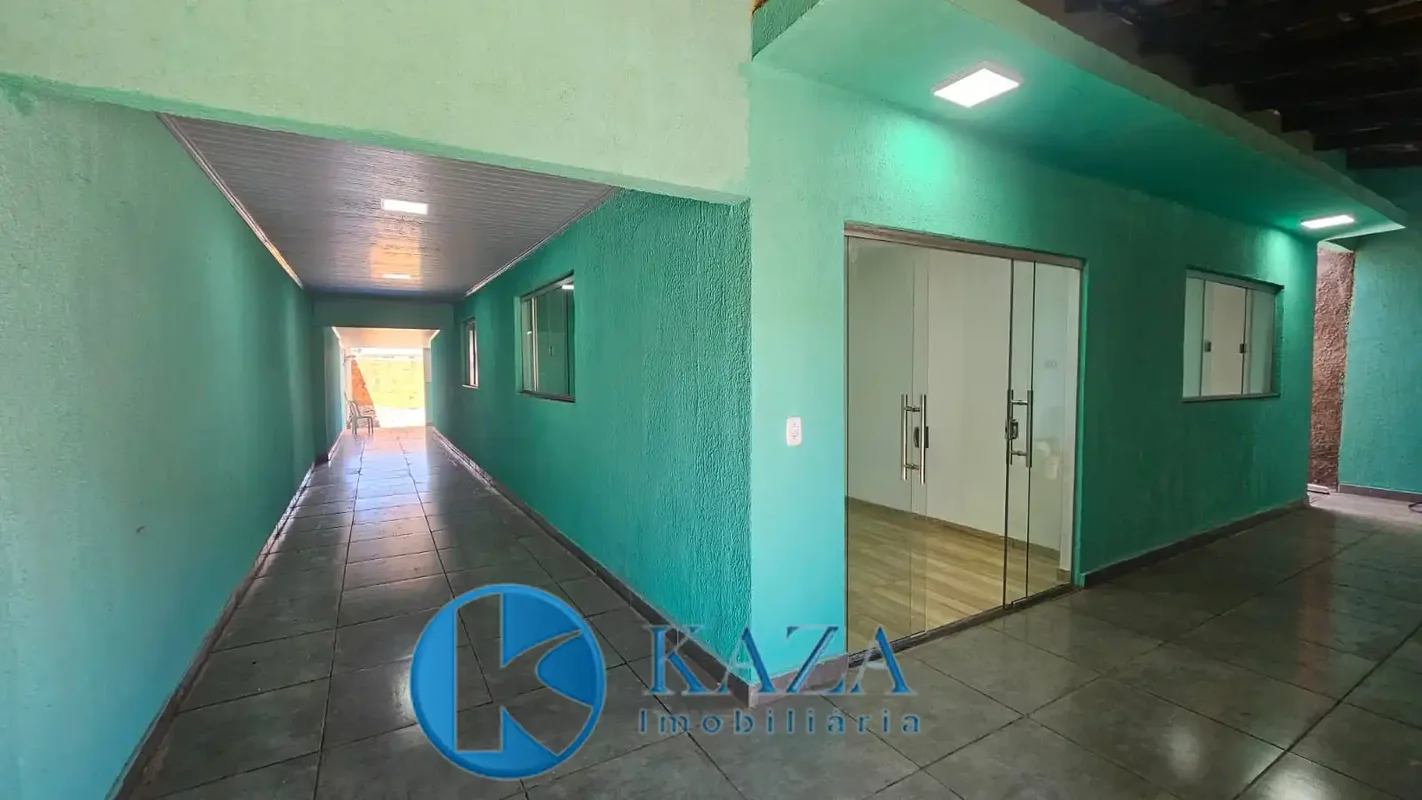 Ótima casa com 3 quartos, sala, cozinha, 2 banheiros e área de serviço. Perfeita...