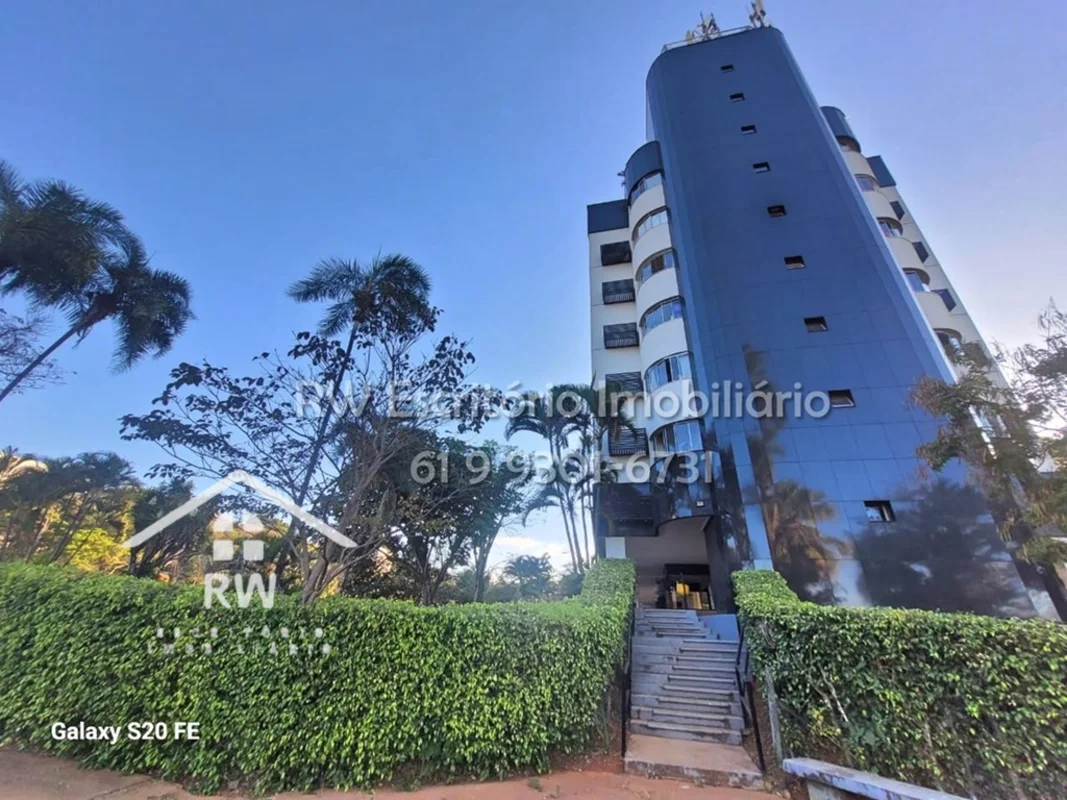 Apartamento à venda na SQN 107, Asa Norte, Brasília-DF, com 2 quartos (1 suíte) ...