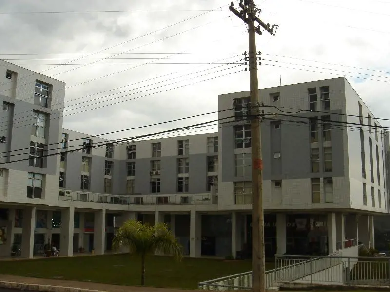 Loja 09 com mezanino, banheiro e uma vaga privativa de garagem, piso cerâmico, t...