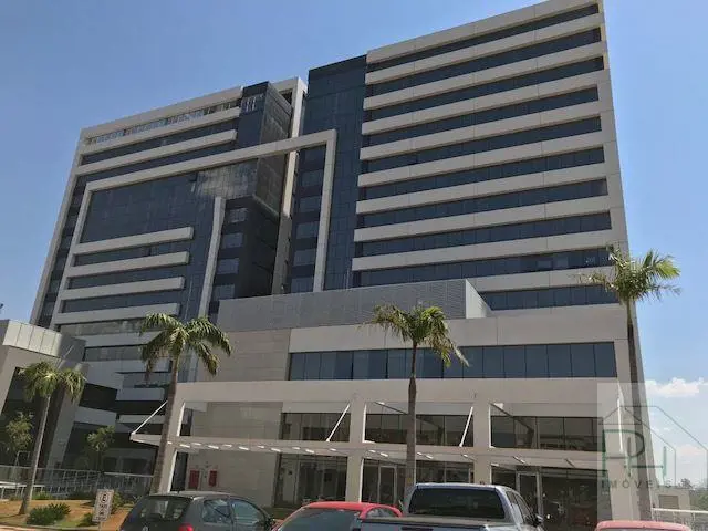 Vendemos 3 salas comerciais contíguas (fundo de corredor), sendo uma delas de ca...