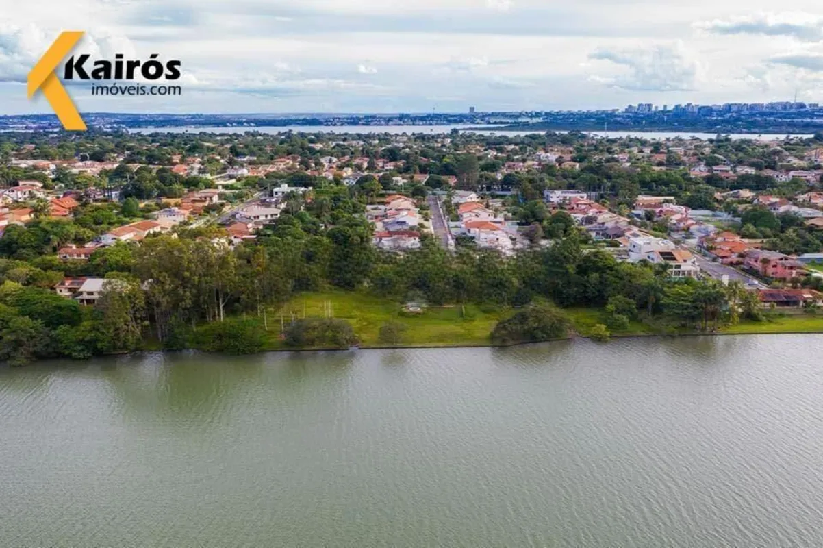 Exclusivo terreno beira lago tipo ponta de picolé com área total de aproximadame...