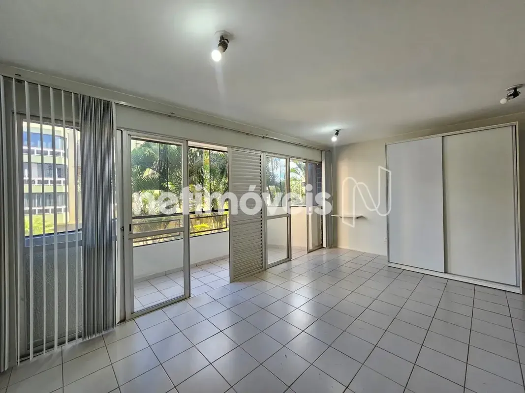 Espaçoso apartamento de 1 quarto no Ed San Matheus - QRSW 04 Bloco A3:Localizaçã...