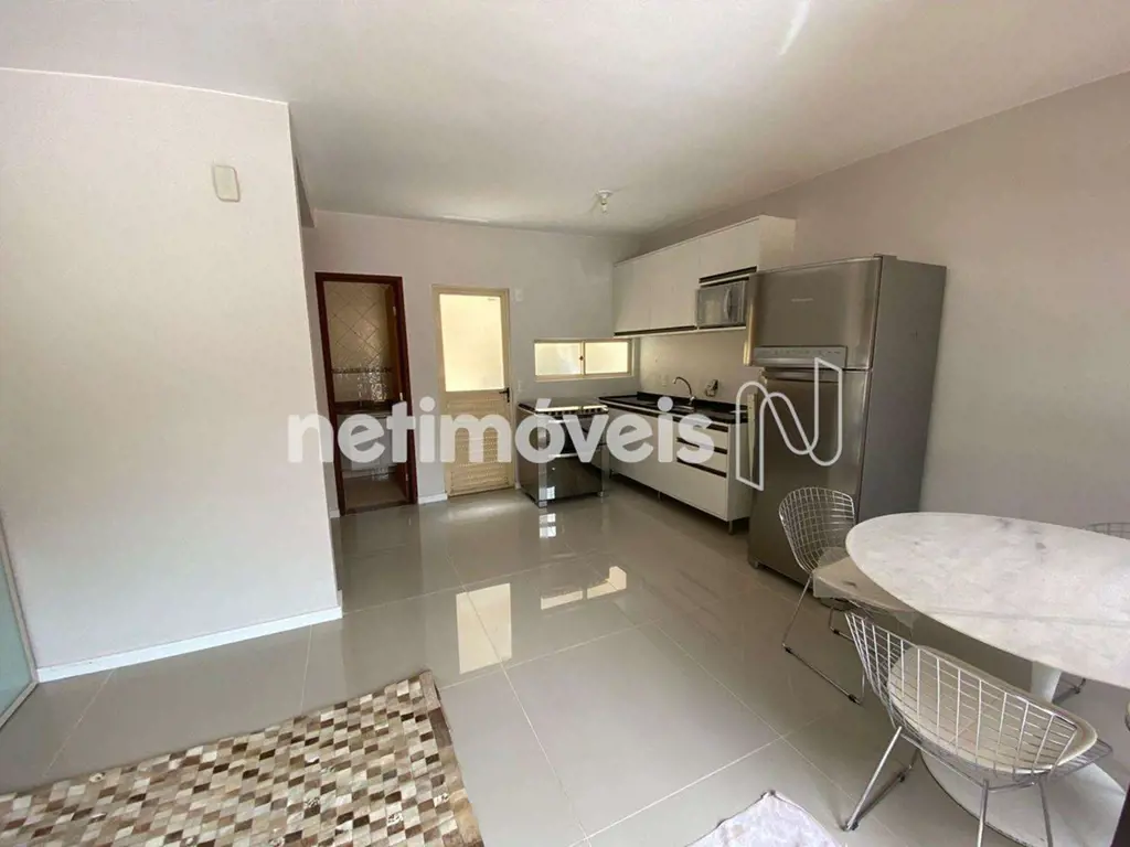 Imagine-se vivendo em um loft deslumbrante, situado no prestigiado bairro nobre ...