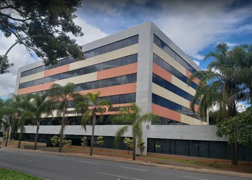 Prédio Novo SEPN 505 Prédio com projeto moderno, excelente localização.Fácil ace...