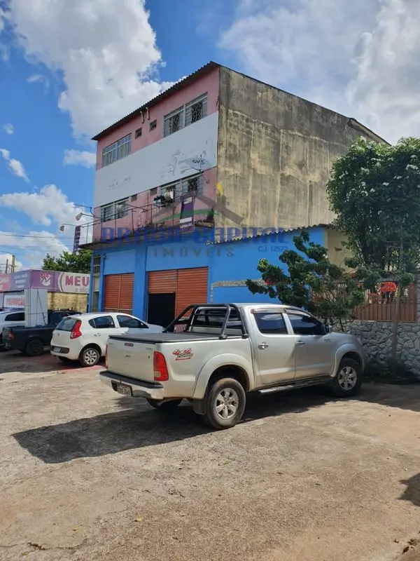 Venha investir neste imovel com uma localizaçao sem igual, PREDIO com as seguint...