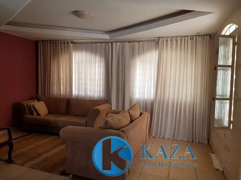 Casa sobrado de 5 Qts. sendo 3 suíte com closet, Etapa B - Valparaíso de Goiás.L...