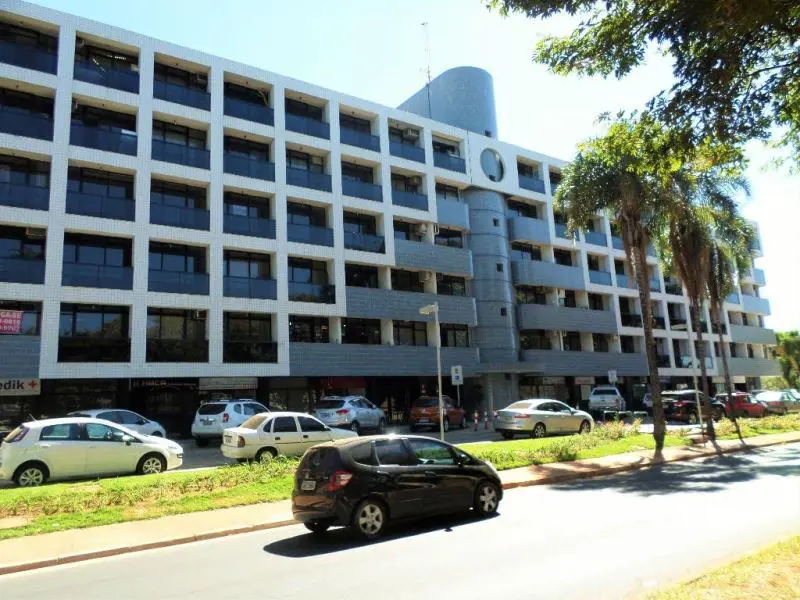 Excelente loja no edifício Santa Cruz.Com 25m², situada no térreo do edifício.Co...