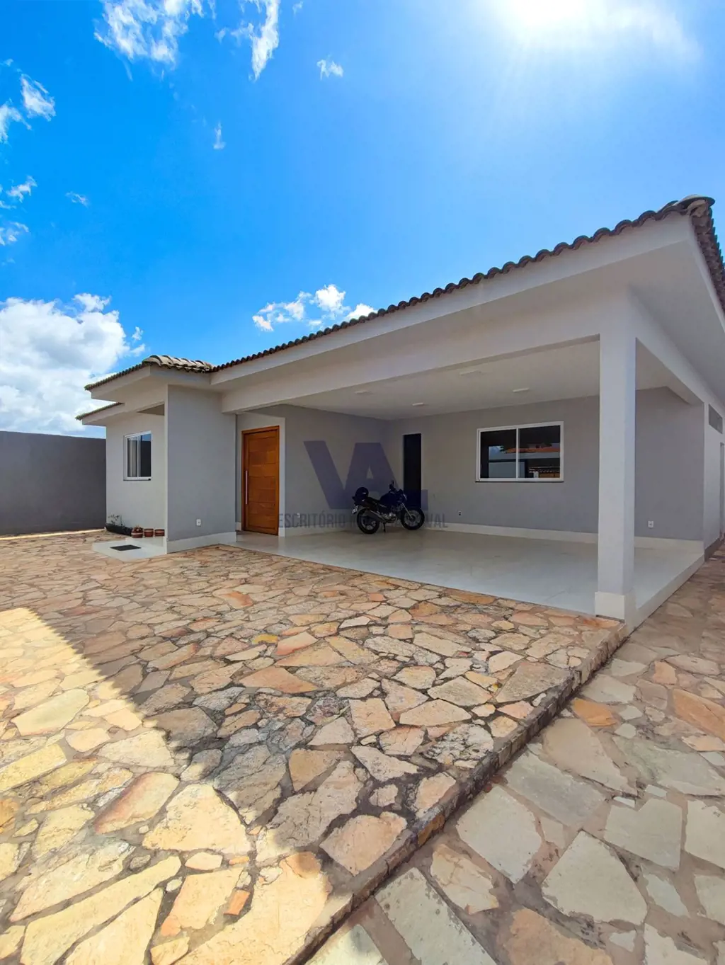 Casa na Região dos Lagos, Condomínio RK. O condomínio fica situado próximo ao po...
