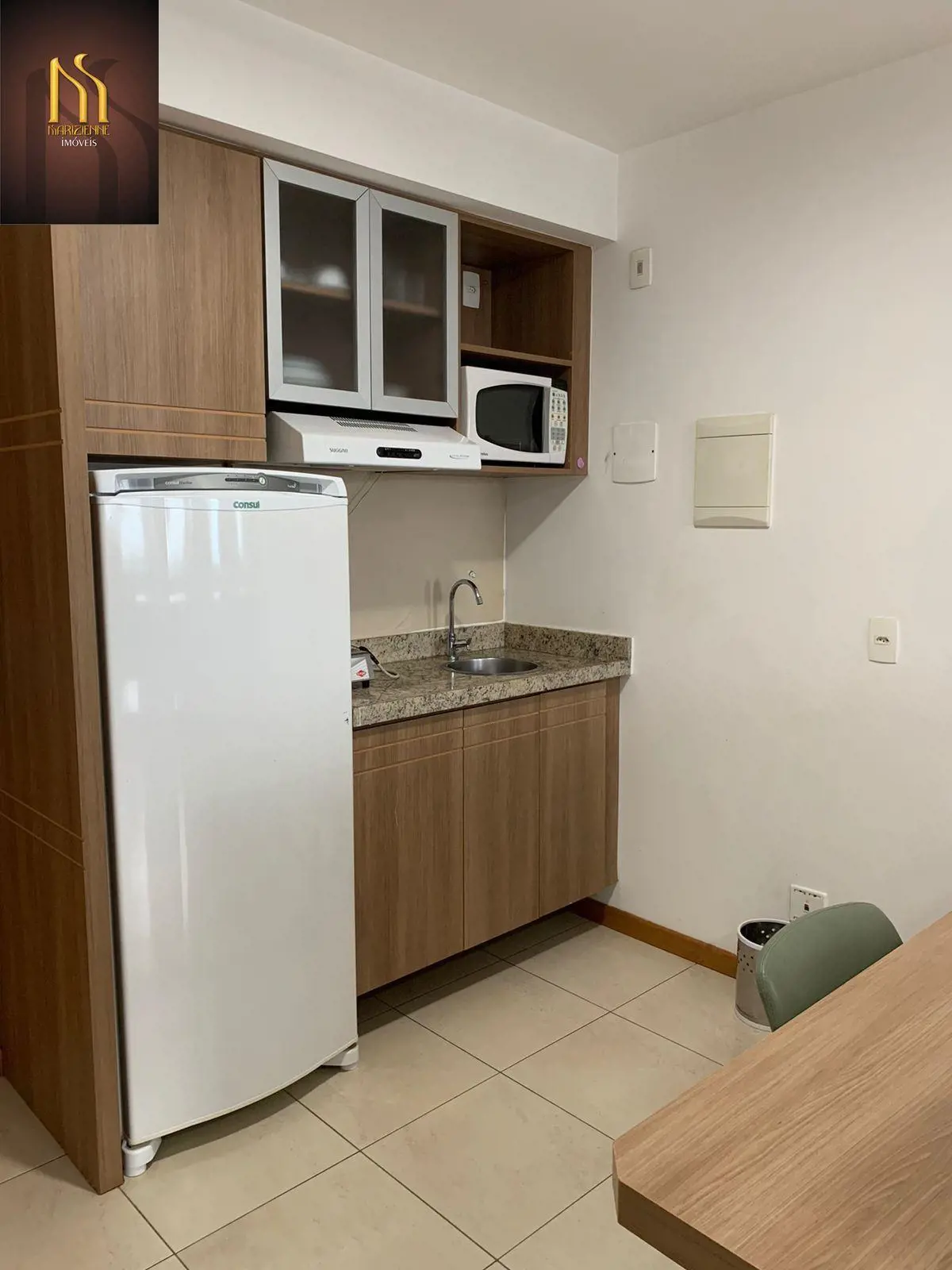 FLAT/APART SAINT MORITZ COM GELADEIRAFlat 1 ambiente, 38M2, 3º andar, ar condici...