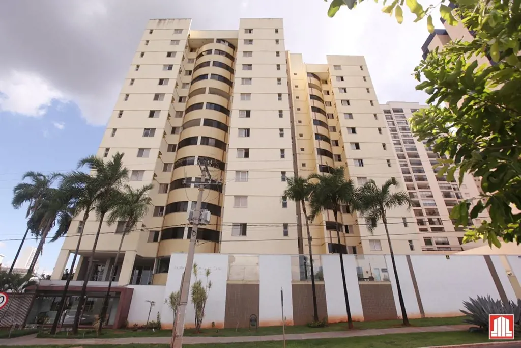 A oportunidade de morar em um lugar jovem e tranquilo, em que O comércio da regi...