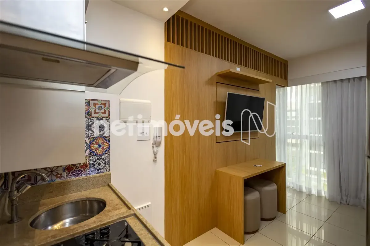 VISTA PARK SUL – 01 QUARTO – REFORMADO, MOBILIADO E COMPLETO Projeto moderno com...