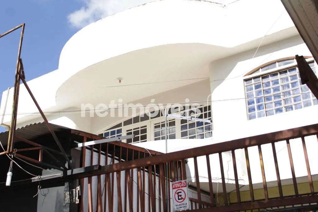 CASA + APTO + LOJA A VENDA NA CEILANDIA! Ótimo investimento! Em uma única venda ...