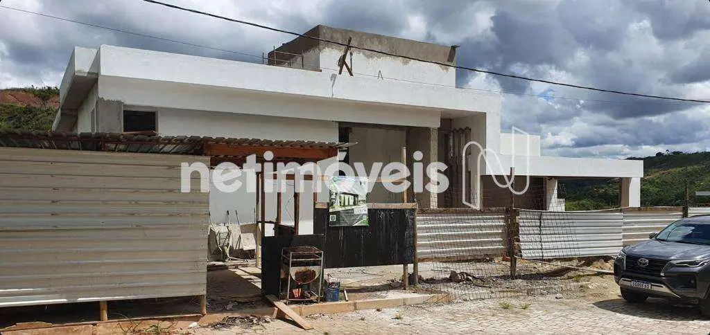 Você já imaginou viver em um espaço onde o luxo encontra a funcionalidade? Sua e...