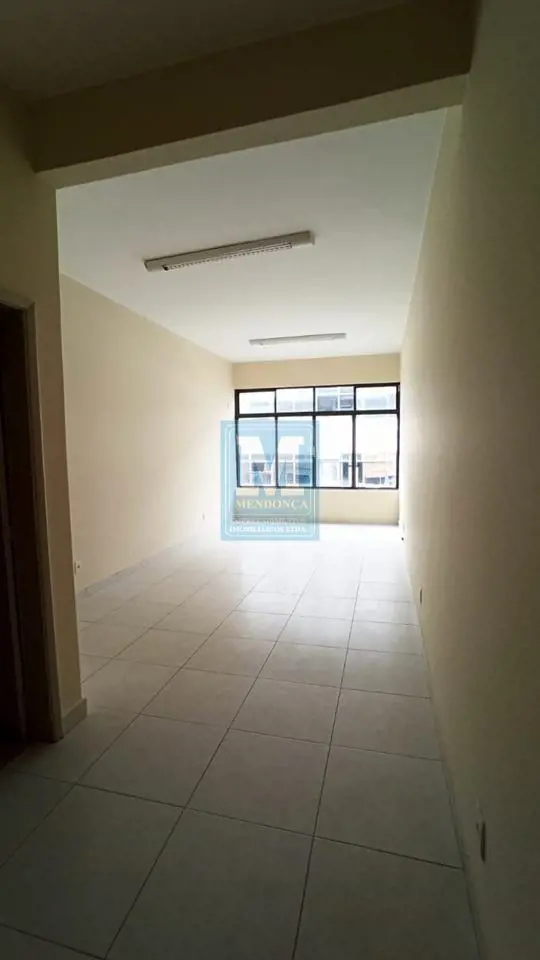 SALA COMERCIAL COM BANHEIRO PRIVATIVO.ÓTIMA LOCALIZAÇÃOAGENDE EJÁ A SUA VISITAVI...