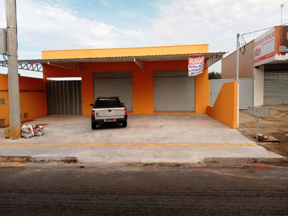  SALA COM 56M COM 02 BANHEIROS, SENDO QUE 01 COM ACESSO A CADEIRANTES UMA COPA P...