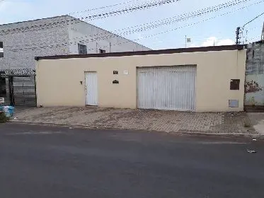  Casa com3 suítes com armários, sala, copa/cozinha rica em armários, escritório,...