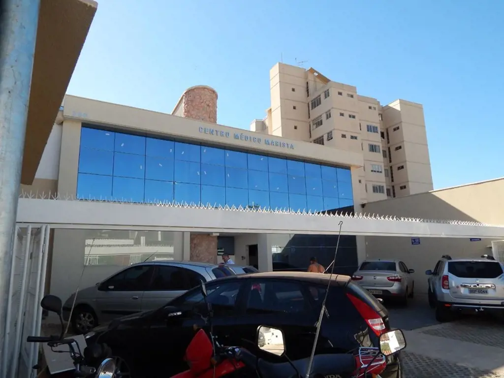 O Centro Médico Marista oferece infraestrutura com recepção, sala de espera aos ...
