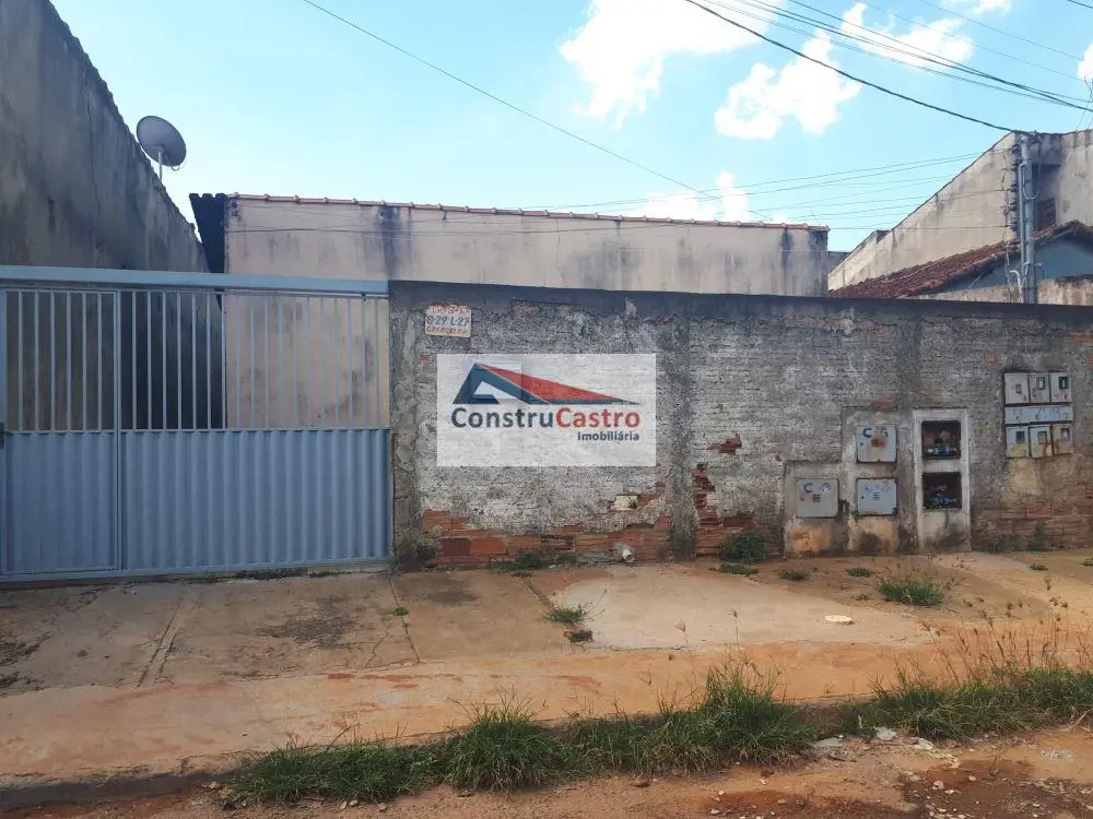  Lote de terra com 300m IMPERDIVEL !! RENDA DE R$1900,00 Com 5 kitinetes sendo 1...