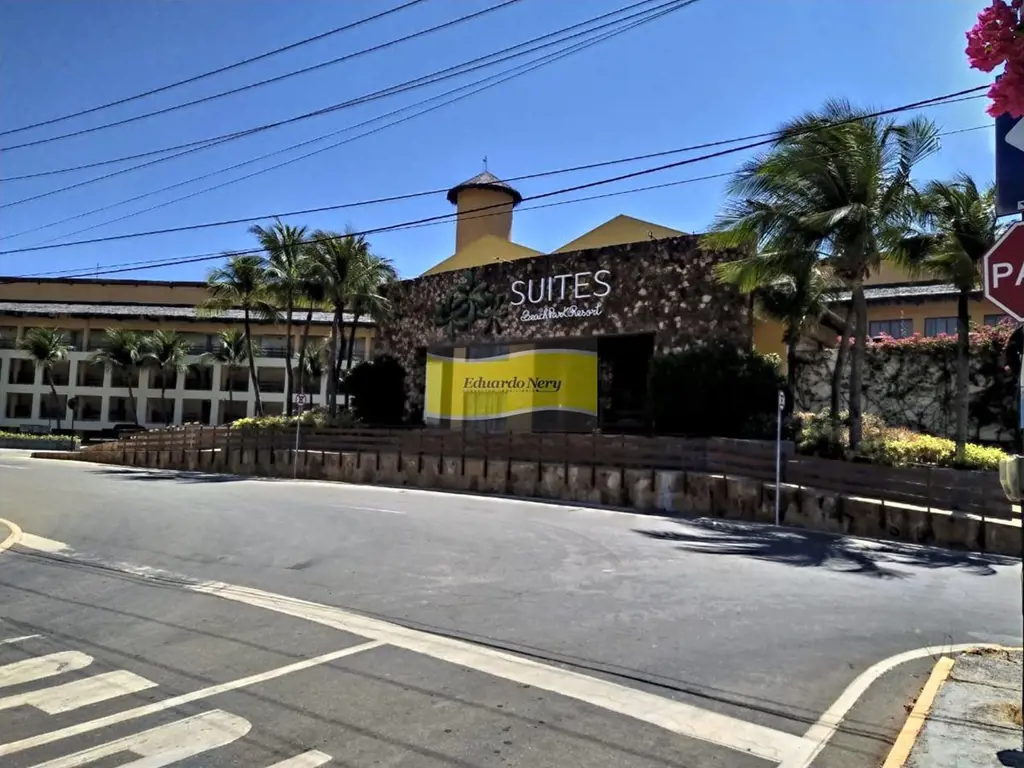 Este valor de R$ 10.500,00 é referente a sete diárias para 02 pessoas com direit...