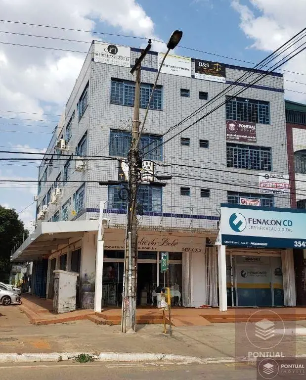 QND 28 Lote 21 Sala 305 - Av. Comercial Taguatinga-DF.|Sala com 49,88m2 (úteis) ...