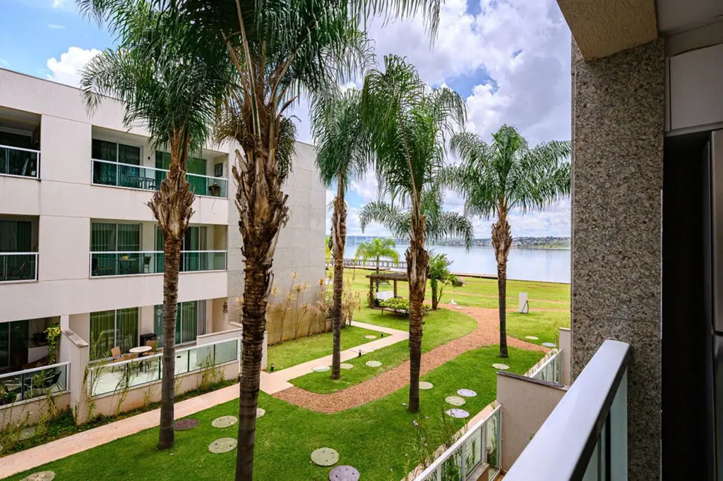 Apartamento à venda no Brisas do Lago, SCES Trecho 04, Asa Sul - Brasília.3 expe...