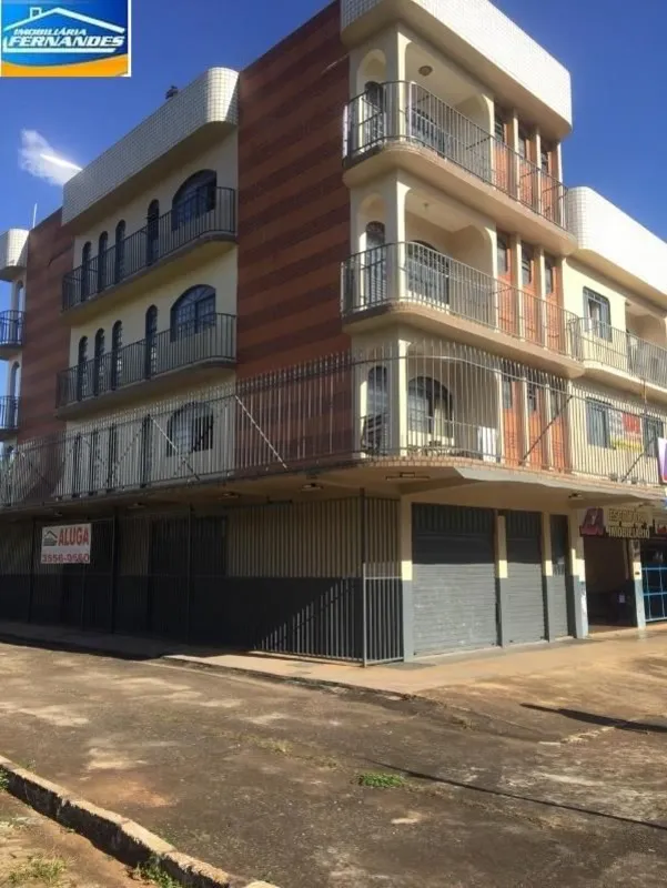 IMOBILIÁRIA FERNANDES aluga excelente loja e subsolo na Quadra 12 do Setor Centr...