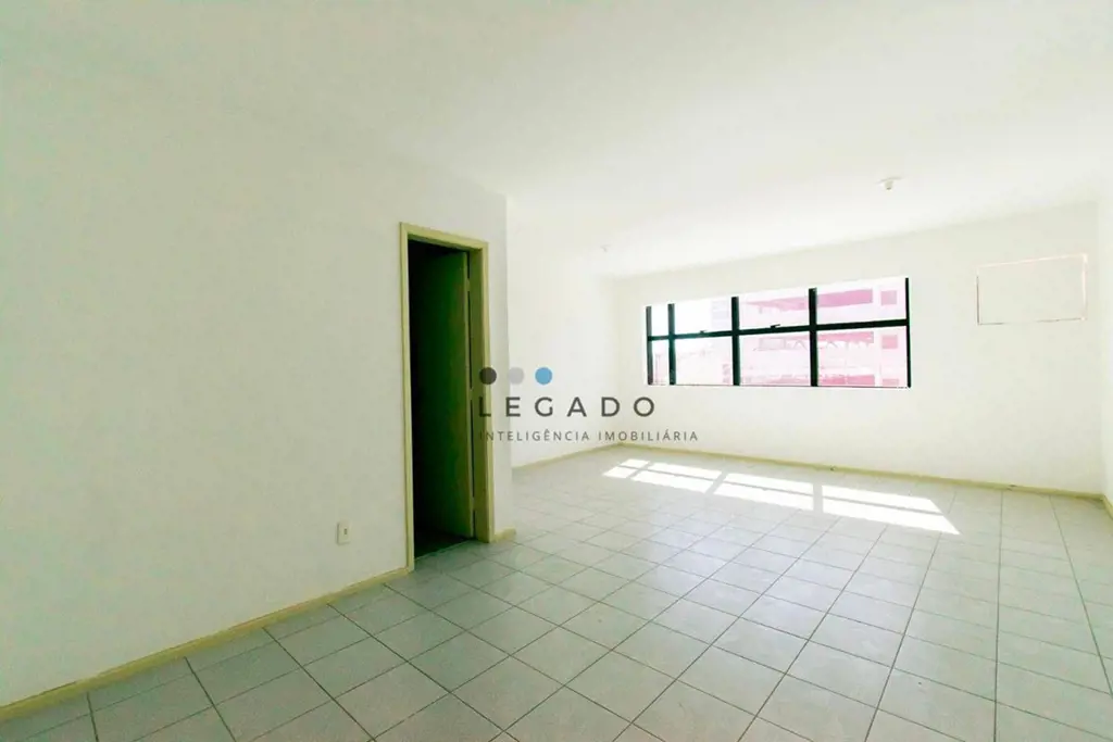 Conheça o seu novo endereço e receba as facilidades da melhor localização de Tag...