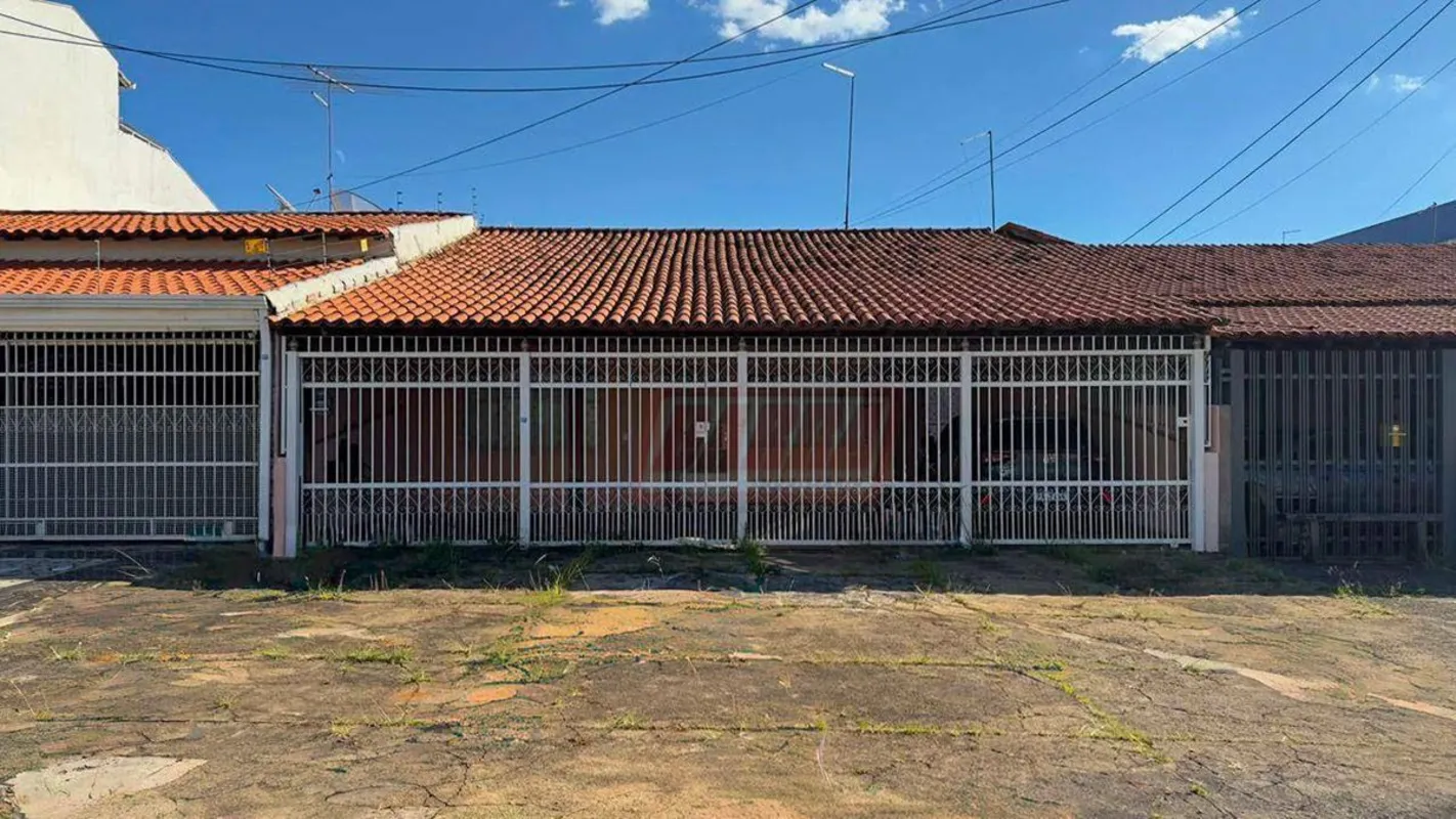 1. Resumo4 Quartos | Sala | Copa | Cozinha | Banheiro social | Banheiro de servi...