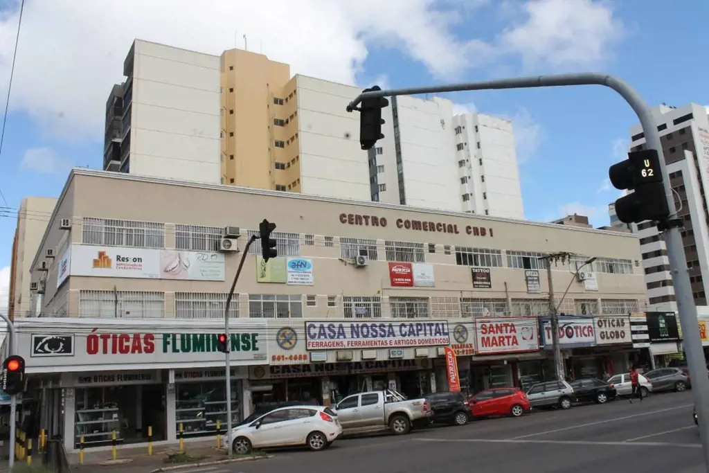 Centro Comercial CNB 01TaguatingaÓtima sala para seu negócio, com 2 banheiro, co...