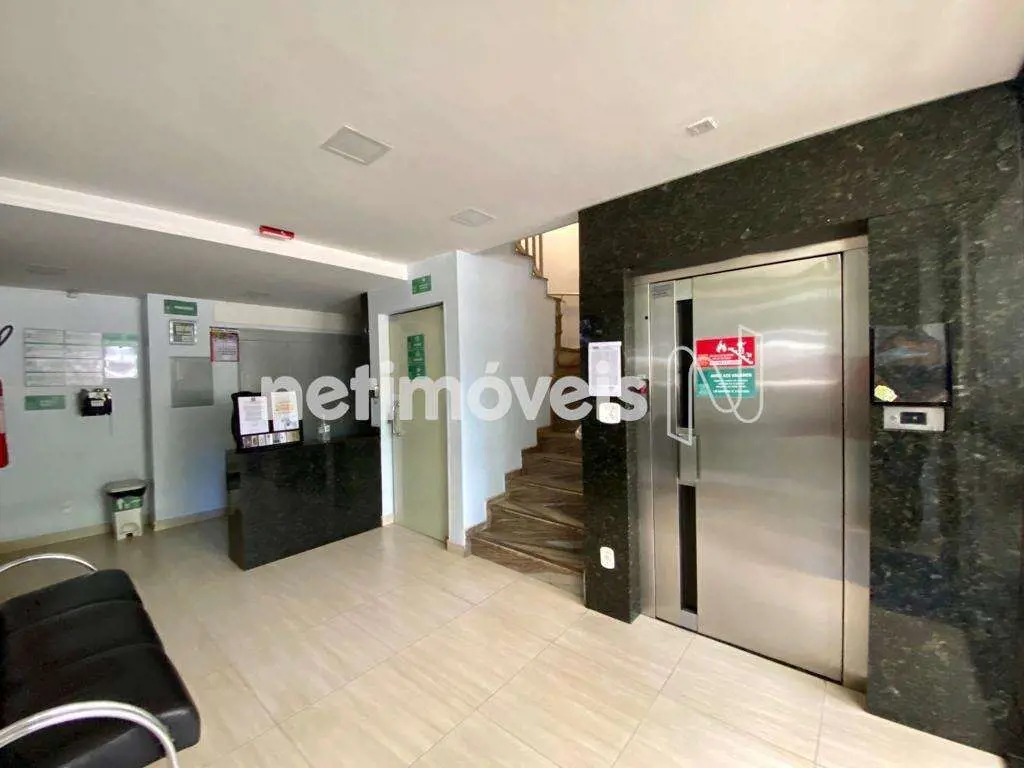 Apto conchegante na CRS 514 ! Prédio residencial, composto de dois quartos, send...