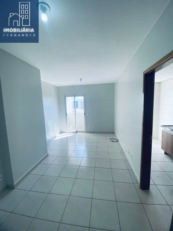 IMOBILIÁRIA FERNANDES aluga excelente apartamento no Ed. Village, no qual o mesm...